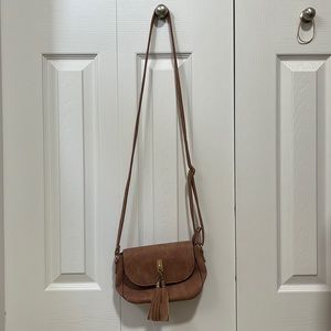 ARDENE / Redwood Colour